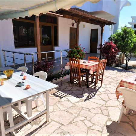 Vila NelaMari Apartment Ksamil Luaran gambar