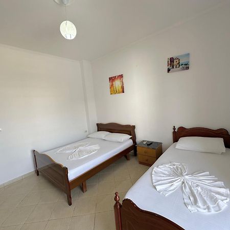 Vila NelaMari Apartment Ksamil Luaran gambar