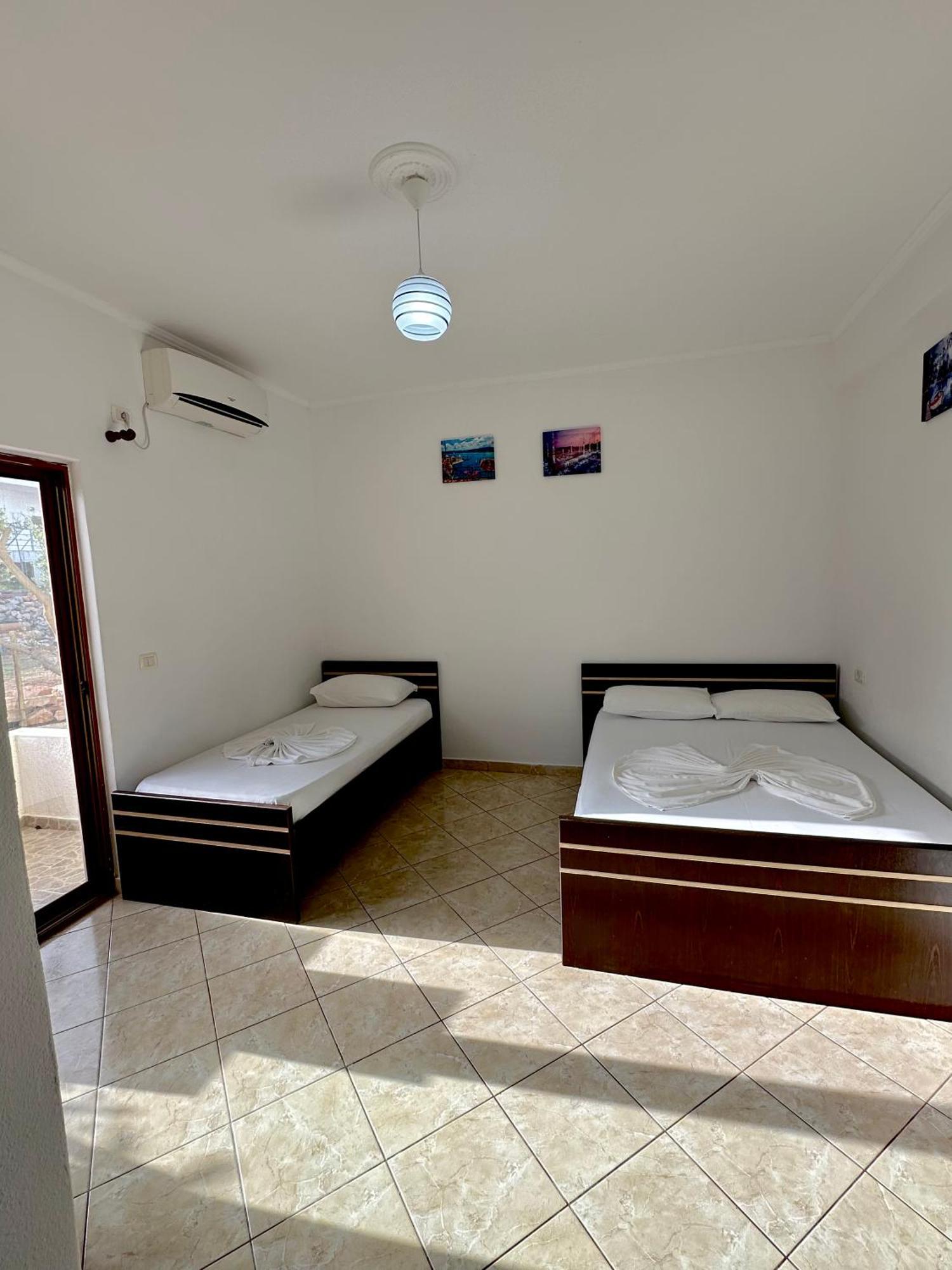 Vila NelaMari Apartment Ksamil Luaran gambar