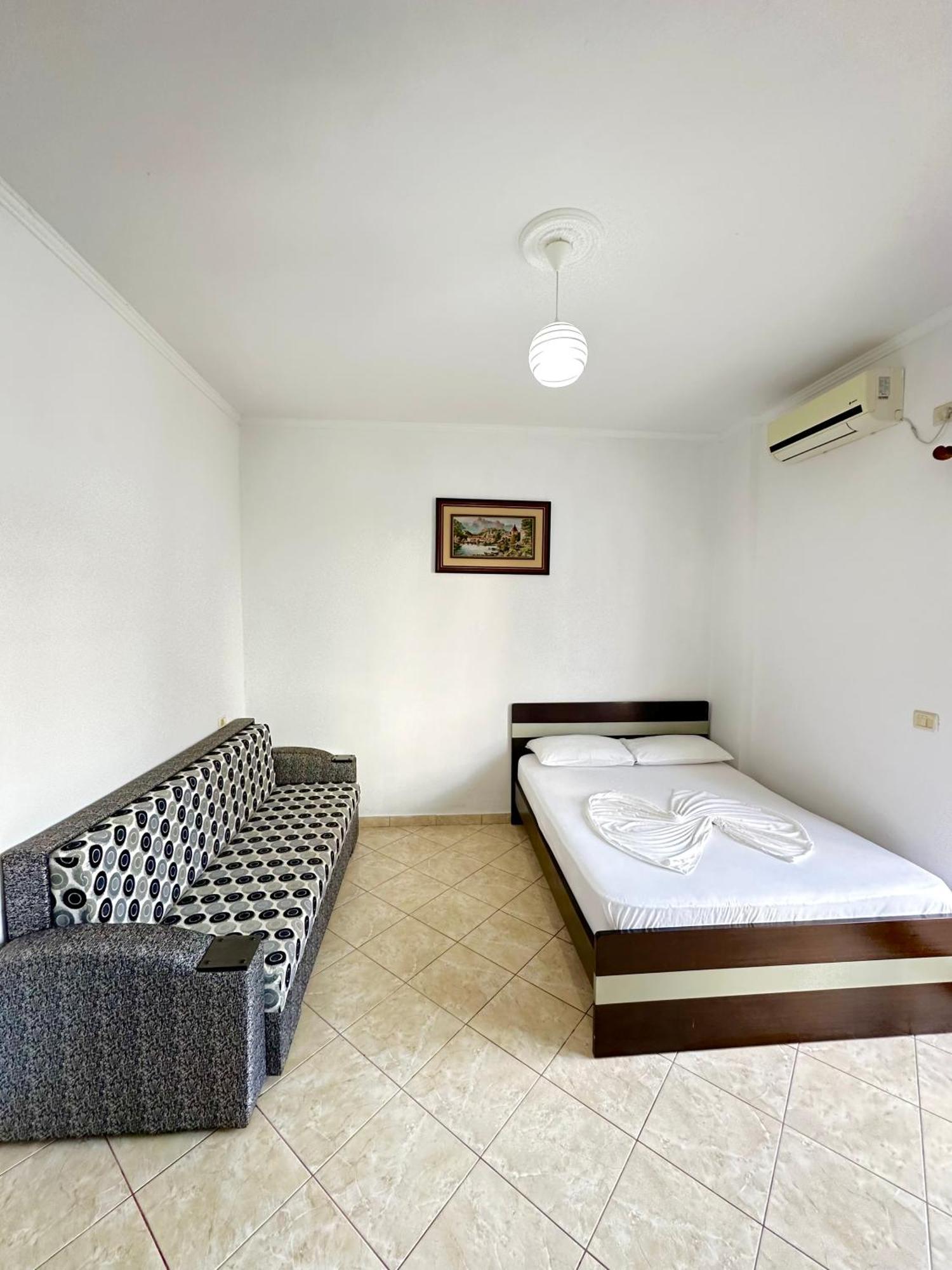 Vila NelaMari Apartment Ksamil Luaran gambar